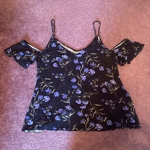 American Eagle floral top